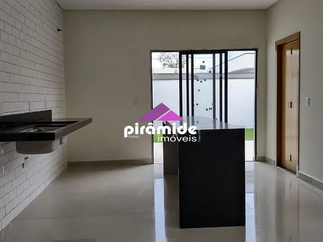 Casa com 300m² 3 quartos e 3 banheiros, à venda, no bairro Condomínio Terras do Vale em Caçapava