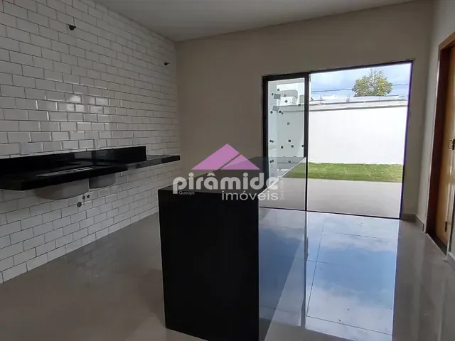 Casa com 300m² 3 quartos e 3 banheiros, à venda, no bairro Condomínio Terras do Vale em Caçapava