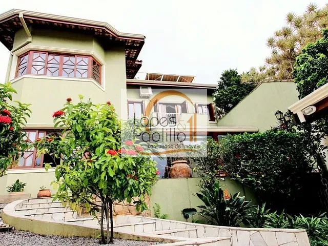Casa com 480m² 3 quartos e 3 banheiros, à venda ou para alugar, no bairro Vila Petrópolis em Atibaia