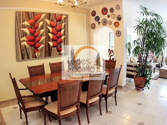Casa com 480m² 3 quartos e 3 banheiros, à venda ou para alugar, no bairro Vila Petrópolis em Atibaia
