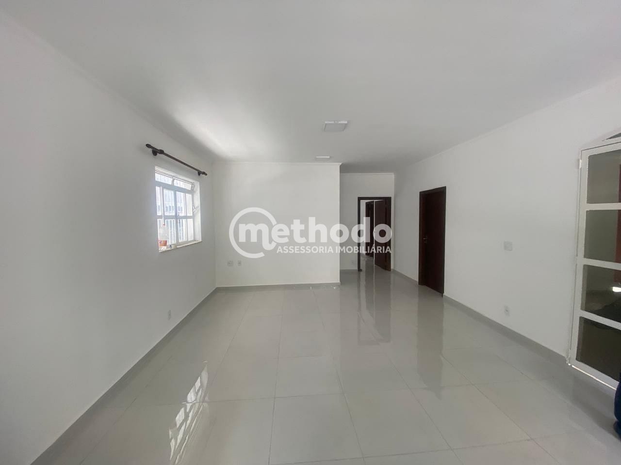 Casa, 4 quartos, 244 m² - Foto 3