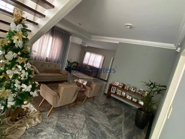 Casa com 617m² 5 quartos e 6 banheiros, à venda, no bairro Jardim Recanto em Valinhos