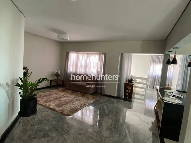 Casa com 617m² 5 quartos e 6 banheiros, à venda, no bairro Jardim Recanto em Valinhos