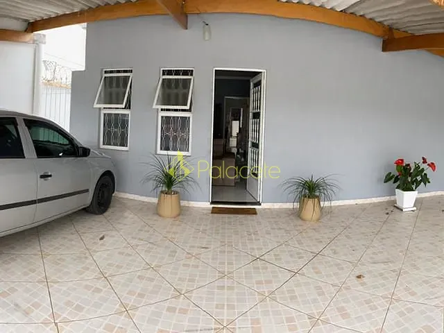 Casa com 250m² 3 quartos e 2 banheiros, à venda, no bairro Jardim Jaraguá em Taubaté