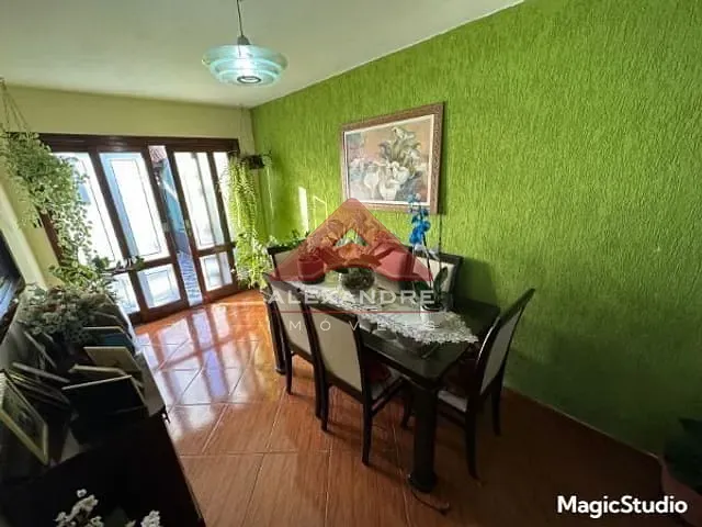 Casa com 125m² 2 quartos e 1 banheiro, à venda, no bairro Jardim Ismênia em São José dos Campos