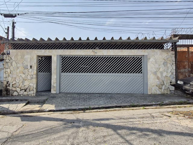 Casa com 285m² 3 quartos e 2 banheiros, à venda, no bairro Parque Fernanda em São Paulo