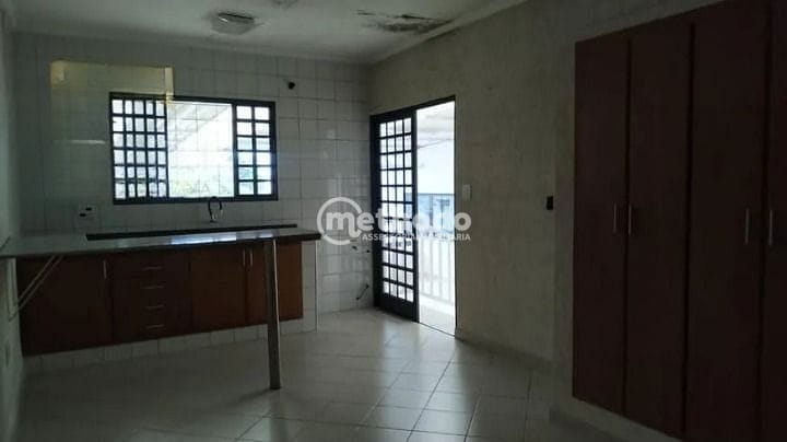 Casa, 3 quartos, 230 m² - Foto 10