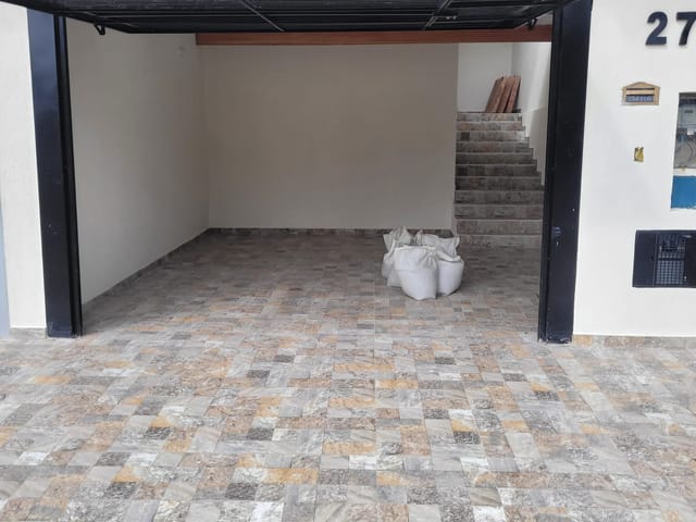 Casa com 125m² 2 quartos e 2 banheiros, à venda, no bairro Jardim Continental em Taubaté