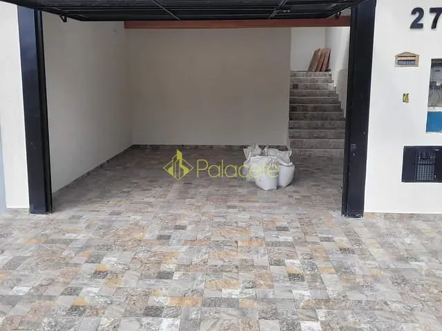 Casa com 125m² 2 quartos e 2 banheiros, à venda, no bairro Jardim Continental em Taubaté