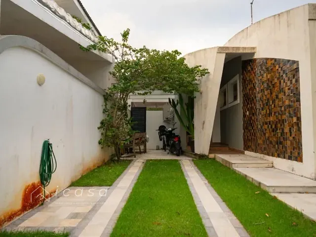 Casa com 525m² 3 quartos e 5 banheiros, à venda, no bairro Acapulco em Guarujá