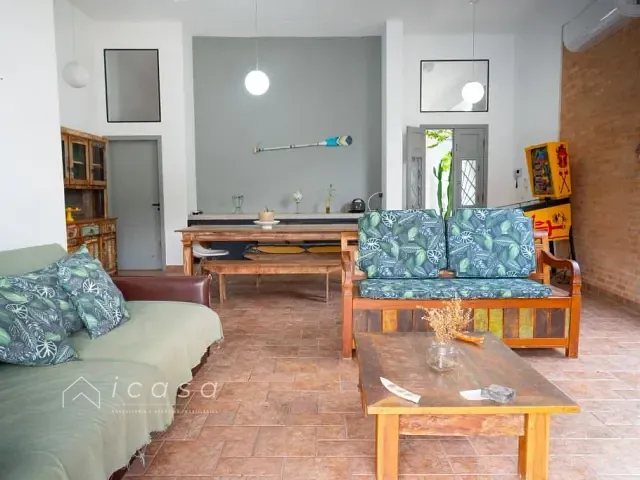 Casa com 525m² 3 quartos e 5 banheiros, à venda, no bairro Acapulco em Guarujá