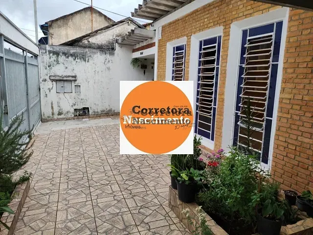 Casa com 250m² 4 quartos e 2 banheiros, à venda, no bairro Centro em Jacareí