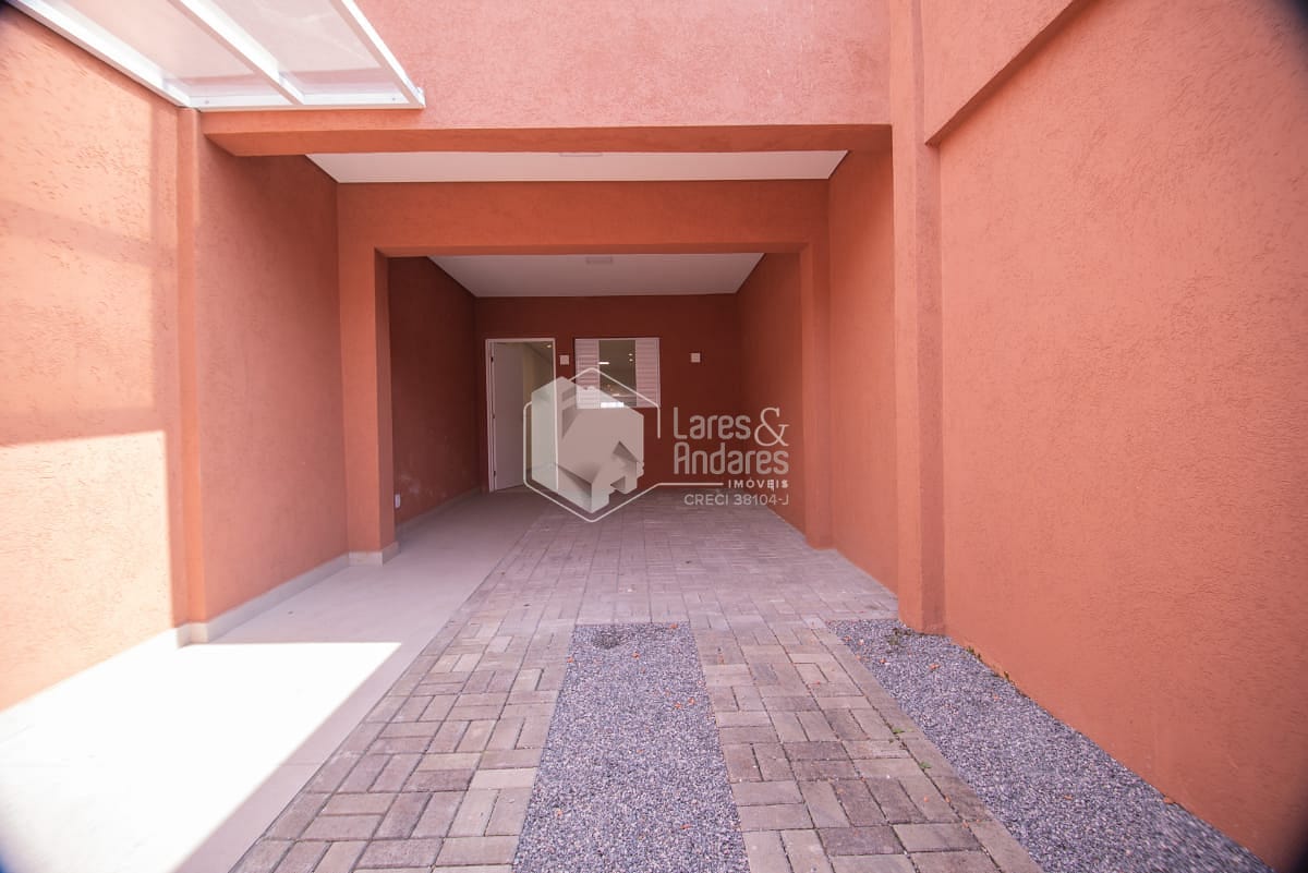 Casa à venda com 3 quartos, 200m² - Foto 3
