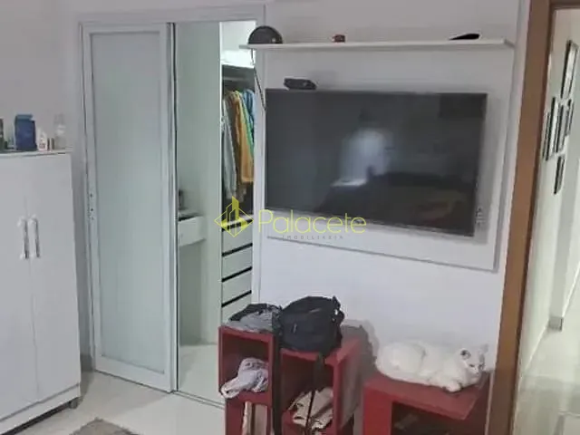 Casa com 300m² 3 quartos e 4 banheiros, à venda, no bairro Santana em Pindamonhangaba