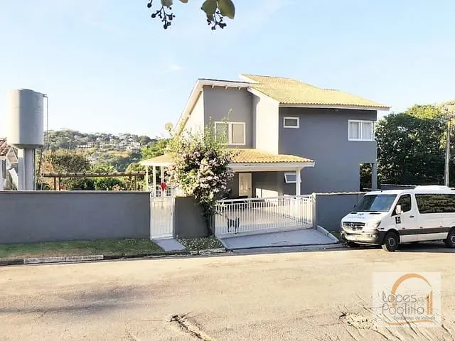 Casa com 1000m² 3 quartos e 5 banheiros, à venda, no bairro Panorama Parque Residencial em Atibaia