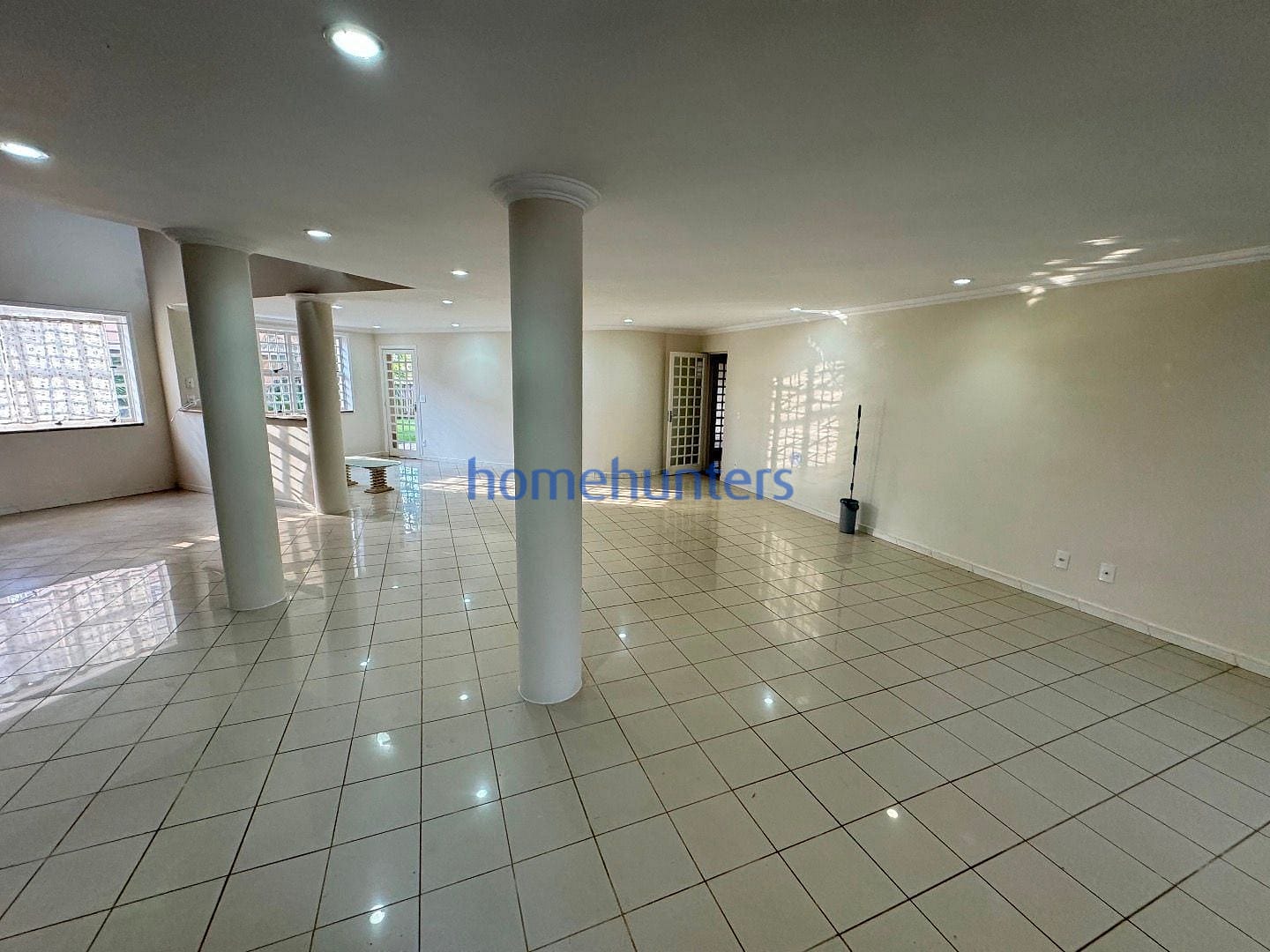 Casa para alugar com 7 quartos, 512m² - Foto 61