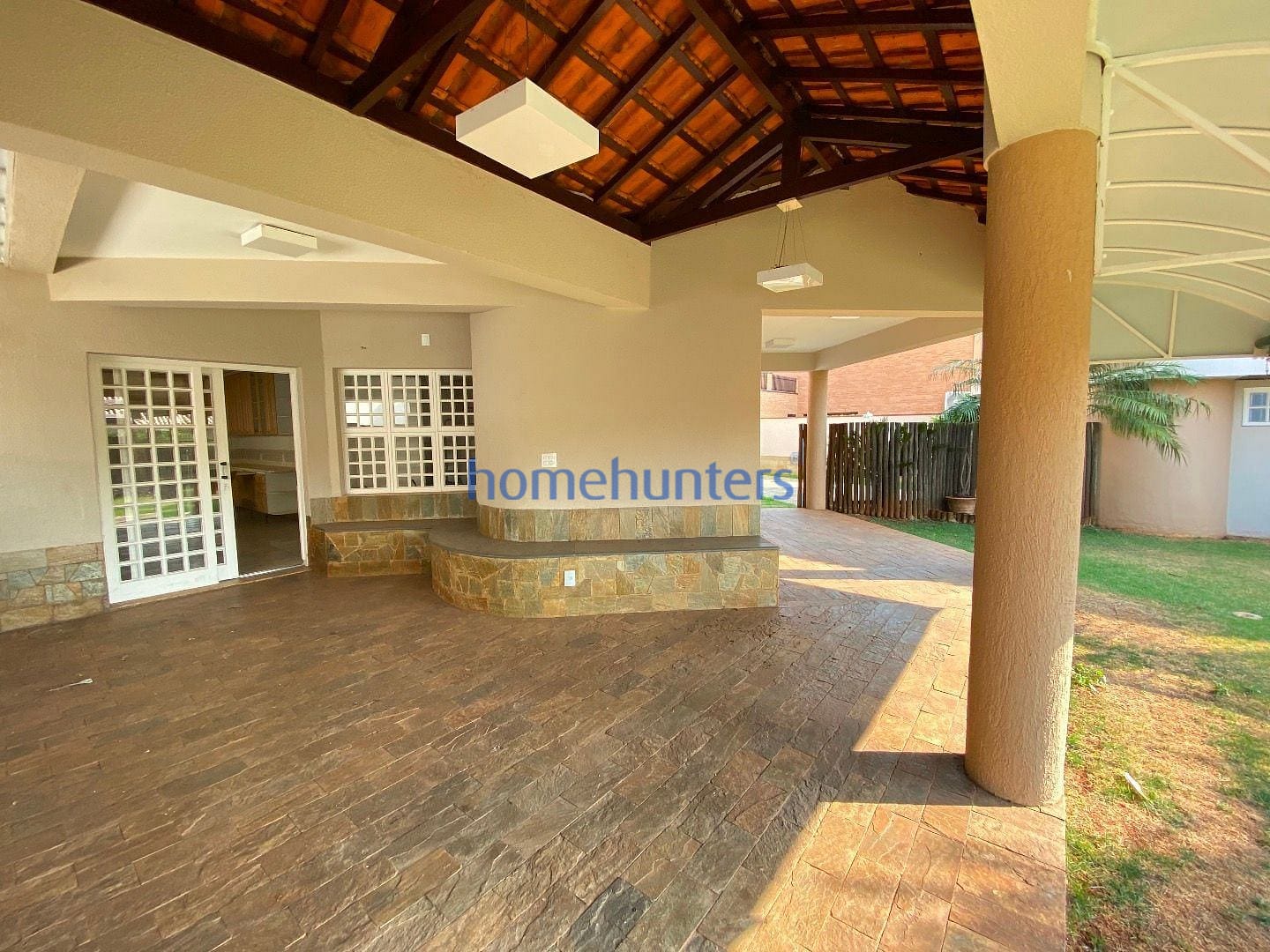 Casa para alugar com 7 quartos, 512m² - Foto 10