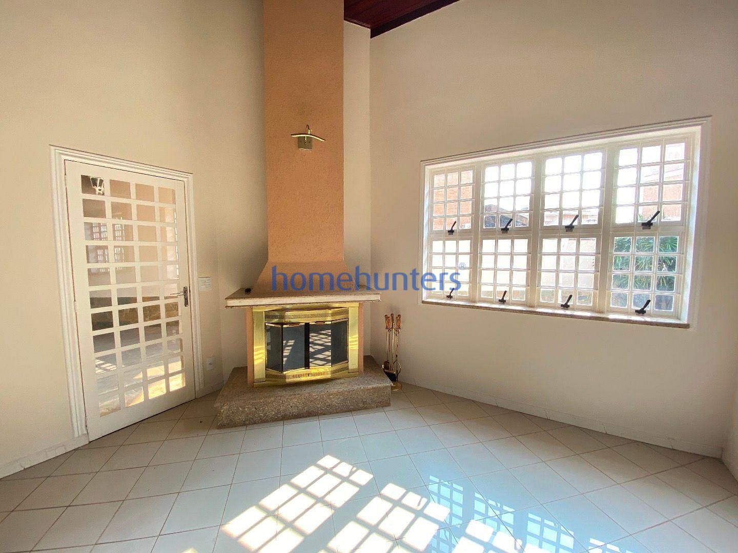 Casa para alugar com 7 quartos, 512m² - Foto 6
