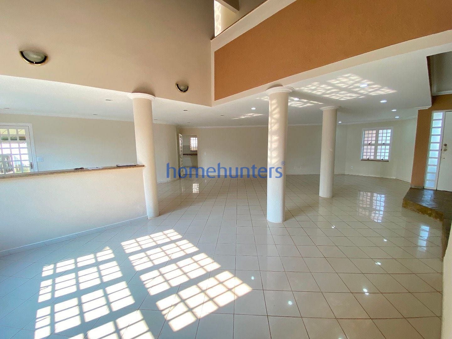 Casa para alugar com 7 quartos, 512m² - Foto 5