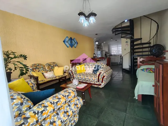Casa com 10m² 2 quartos e 2 banheiros, à venda, no bairro Martim de Sá em Caraguatatuba