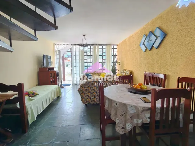 Casa com 10m² 2 quartos e 2 banheiros, à venda, no bairro Martim de Sá em Caraguatatuba