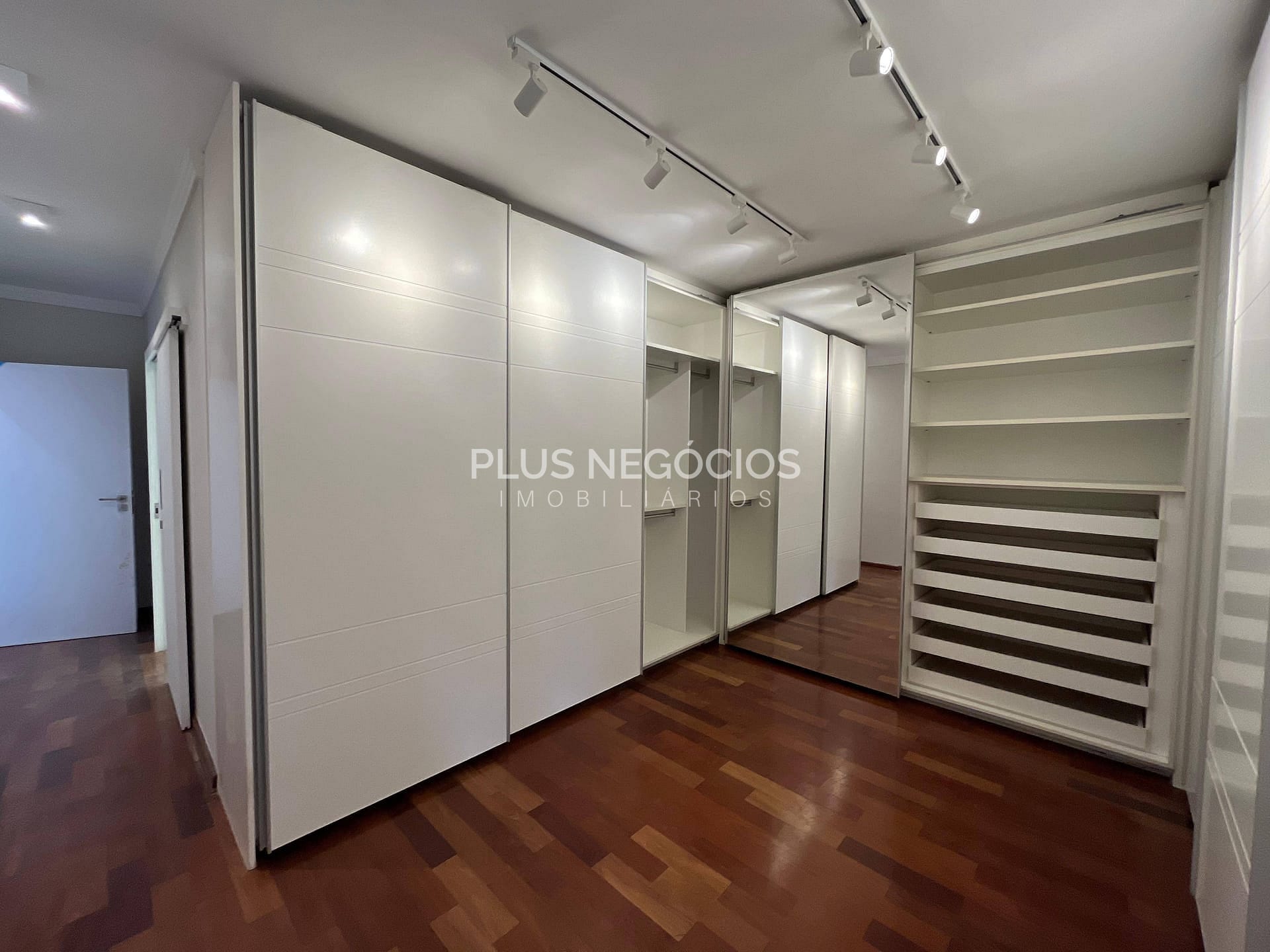 Casa, 5 quartos, 650 m² - Foto 31