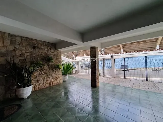 Casa com 360m² 3 quartos e 4 banheiros, à venda, no bairro Jardim Santa Rosália em Sorocaba