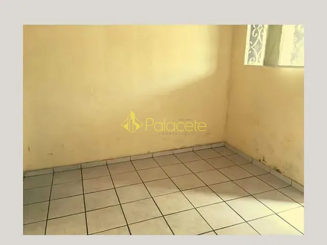 Casa com 125m² 2 quartos e 1 banheiro, à venda, no bairro Cabelinha em Lorena