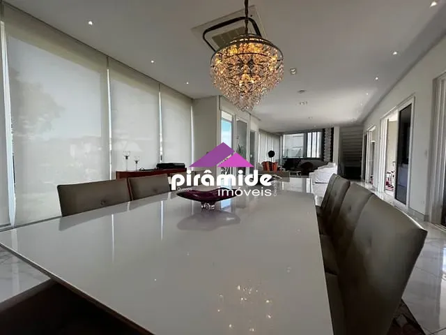 Casa com 750m² 4 quartos e 6 banheiros, à venda, no bairro Urbanova em São José dos Campos