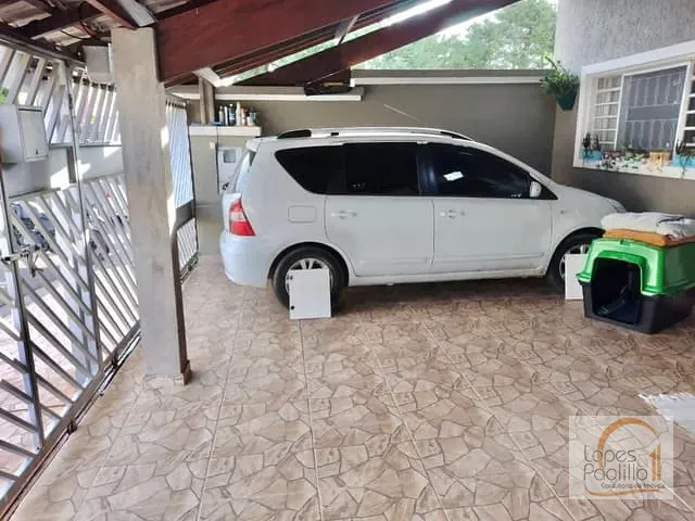 Casa com 225m² 3 quartos e 2 banheiros, à venda, no bairro Vila Olga em Atibaia