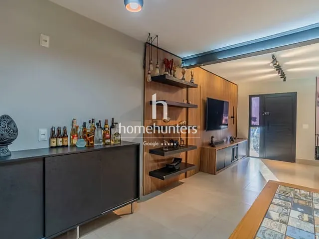 Casa com 178m² 2 quartos e 3 banheiros, à venda, no bairro Jardim Santa Helena em Valinhos