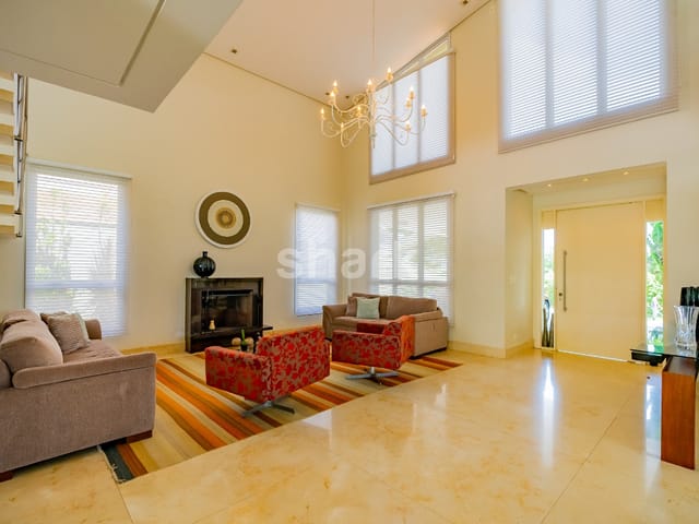 Casa com 630m² 3 quartos e 5 banheiros, à venda ou para alugar, no bairro Alphaville em Santana de Parnaíba