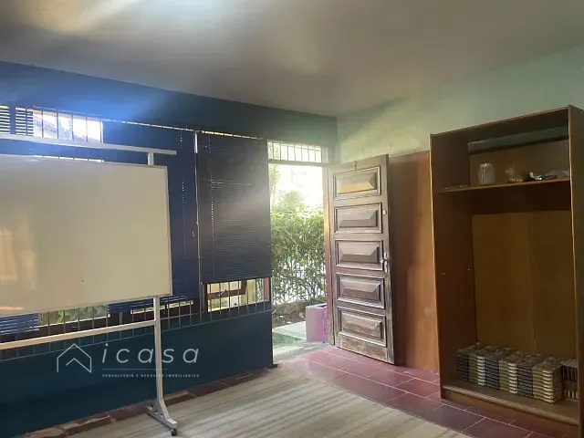 Casa com 450m² 3 quartos e 3 banheiros, à venda, no bairro Jardim Esplanada em São José dos Campos