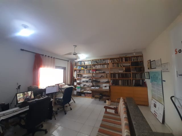 Casa com 340m² 5 quartos e 3 banheiros, à venda, no bairro Chácara do Visconde em Taubaté