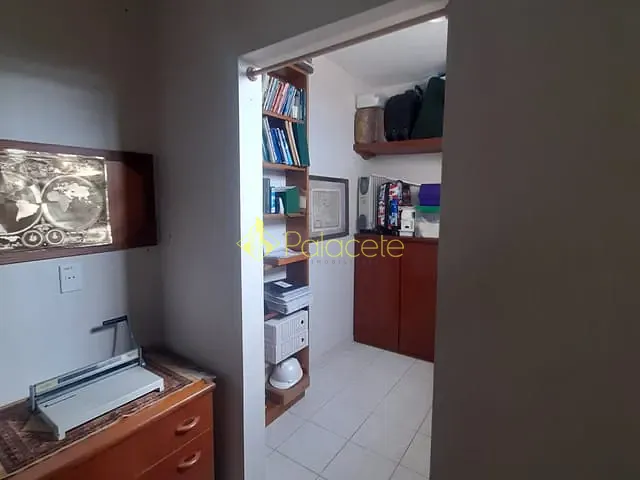 Casa com 340m² 5 quartos e 3 banheiros, à venda, no bairro Chácara do Visconde em Taubaté
