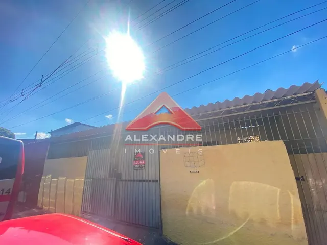 Casa com 30m² 1 quarto e 1 banheiro, para alugar, no bairro Jardim Ismênia em São José Dos Campos