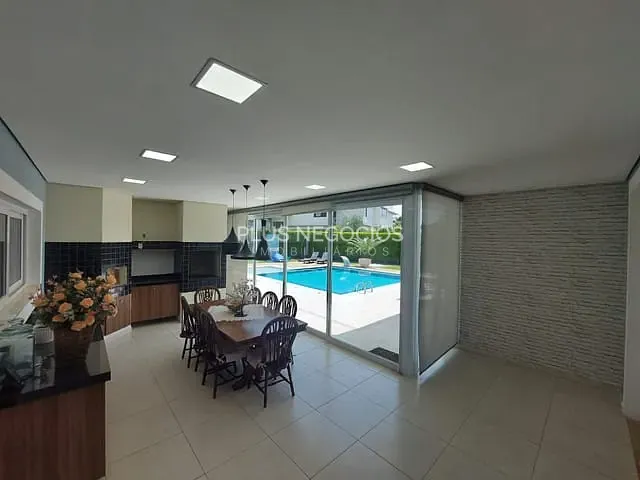 Casa com 1000m² 4 quartos e 5 banheiros, à venda, no bairro Barreirinho em Araçoiaba da Serra