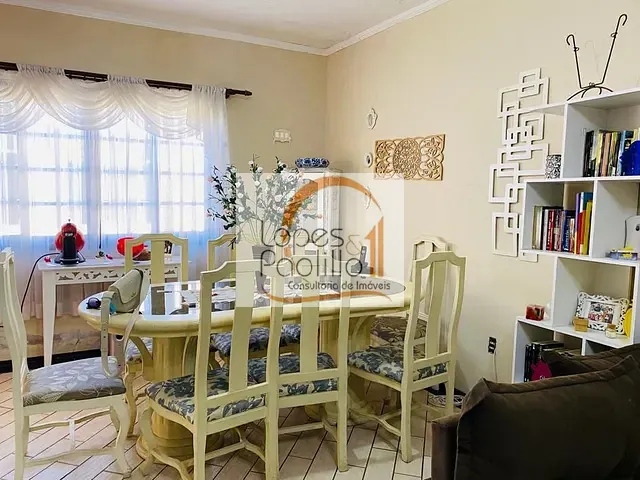 Casa com 330m² 3 quartos e 3 banheiros, à venda, no bairro Jardim do Lago em Atibaia
