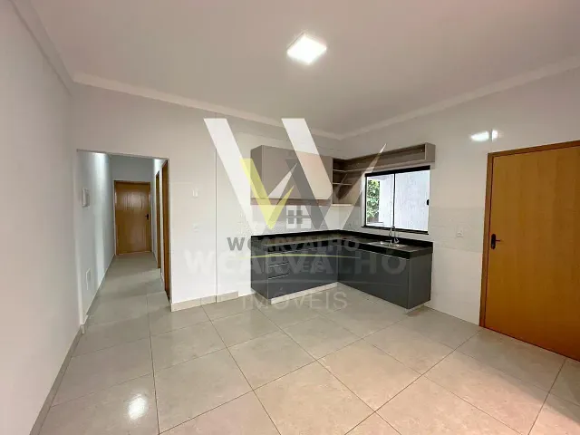 Casa 2 quartos e 2 banheiros, à venda, no bairro Granville em Anápolis