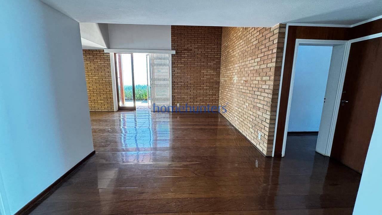 Casa para alugar com 1 quarto, 295m² - Foto 8