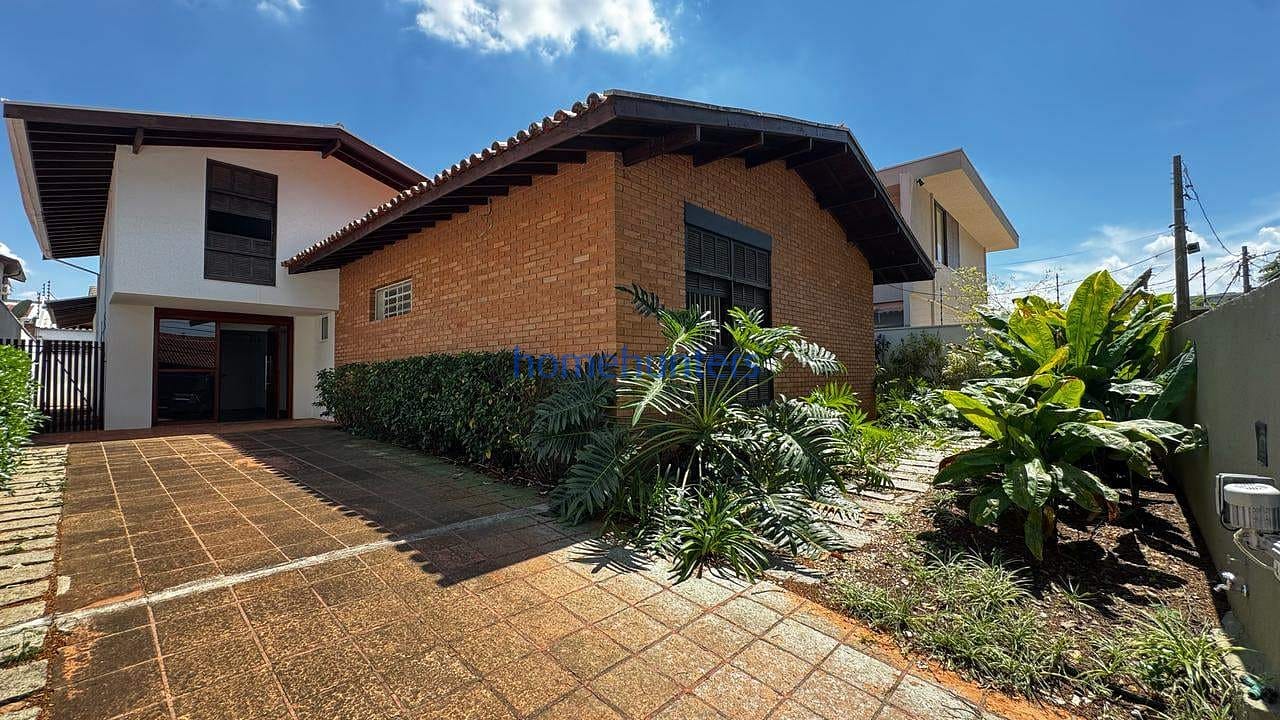 Casa para alugar com 1 quarto, 295m² - Foto 1
