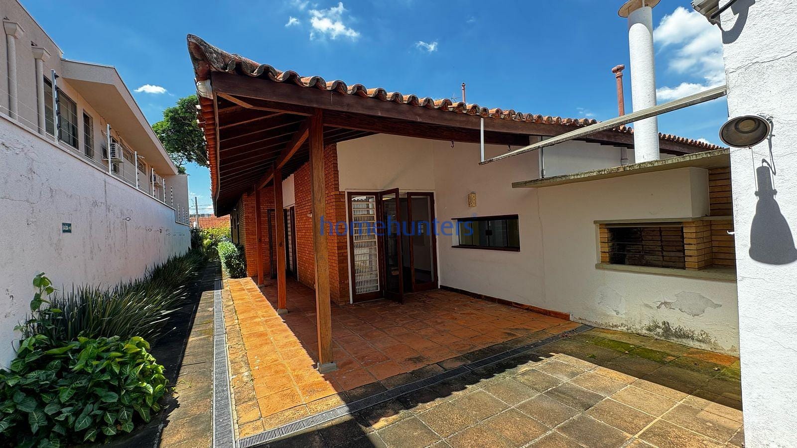 Casa para alugar com 1 quarto, 295m² - Foto 11