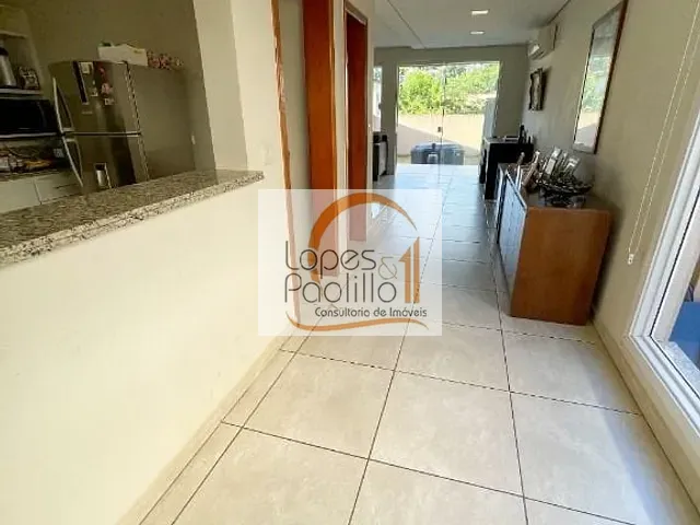 Casa com 250m² 3 quartos e 4 banheiros, à venda, no bairro Jardim Siriema em Atibaia