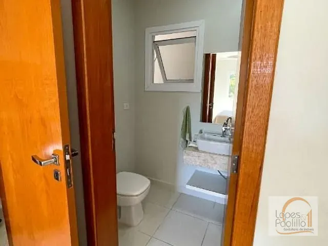 Casa com 250m² 3 quartos e 4 banheiros, à venda, no bairro Jardim Siriema em Atibaia