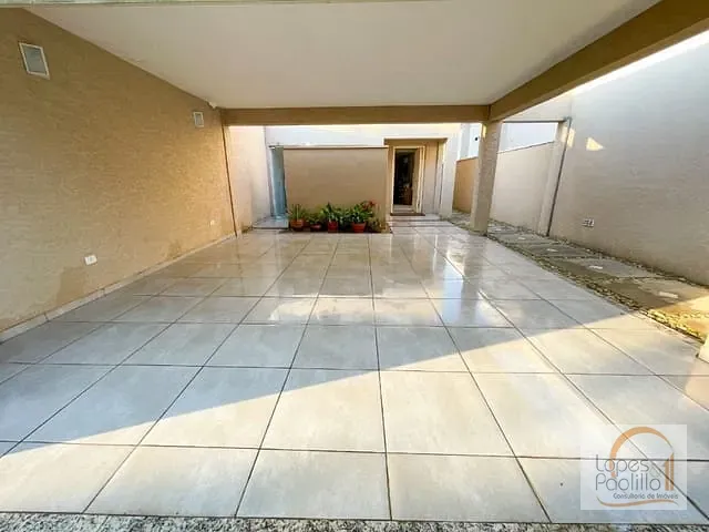 Casa com 250m² 3 quartos e 4 banheiros, à venda, no bairro Jardim Siriema em Atibaia