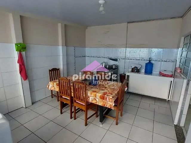 Casa com 140m² 3 quartos e 1 banheiro, à venda, no bairro Campo dos Alemães em São José dos Campos