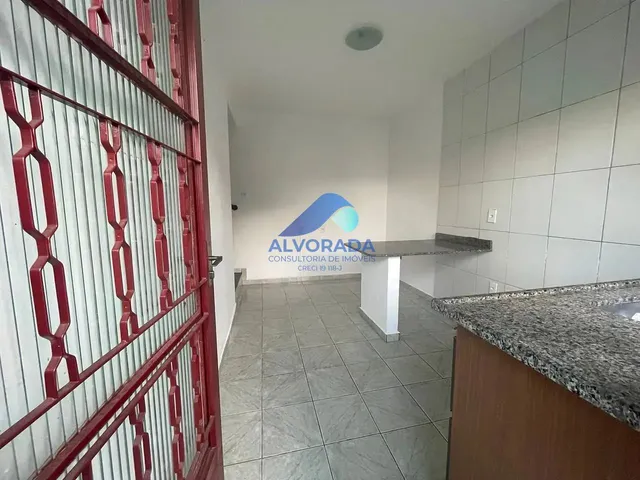Casa com 100m² 3 quartos e 1 banheiro, para alugar, no bairro Jardim Alvorada em São José Dos Campos