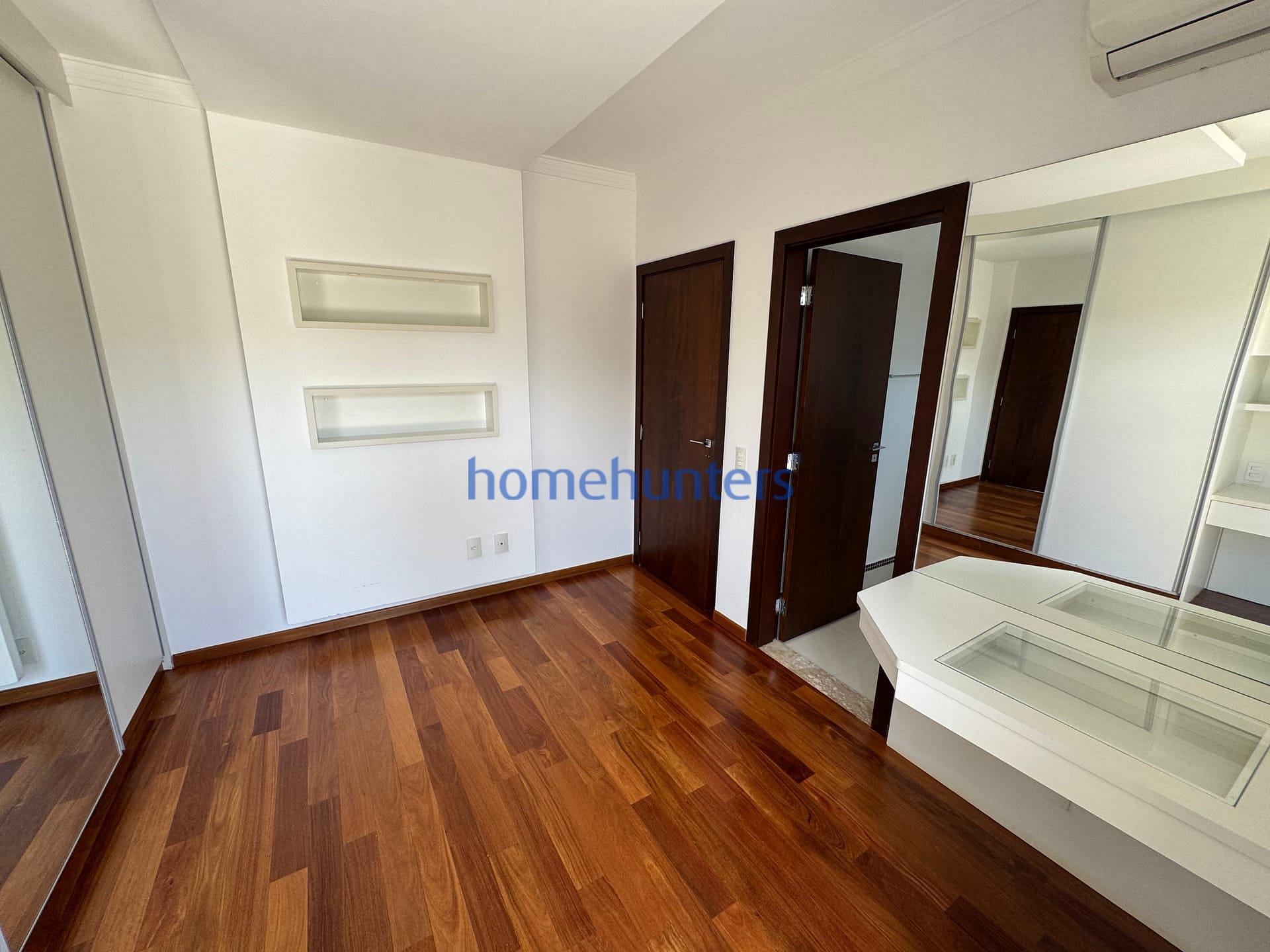 Casa, 4 quartos, 330 m² - Foto 47