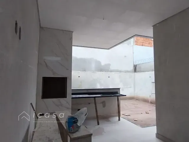 Casa com 135m² 3 quartos e 2 banheiros, à venda, no bairro Portal dos Passaros em São José dos Campos