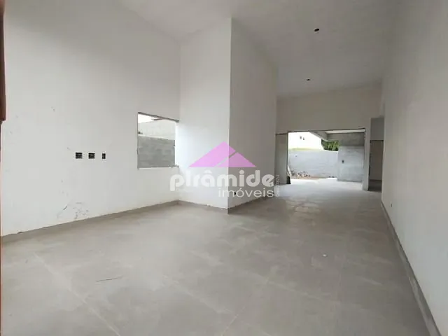 Casa com 300m² 3 quartos e 2 banheiros, à venda, no bairro Condomínio Terras do Vale em Caçapava